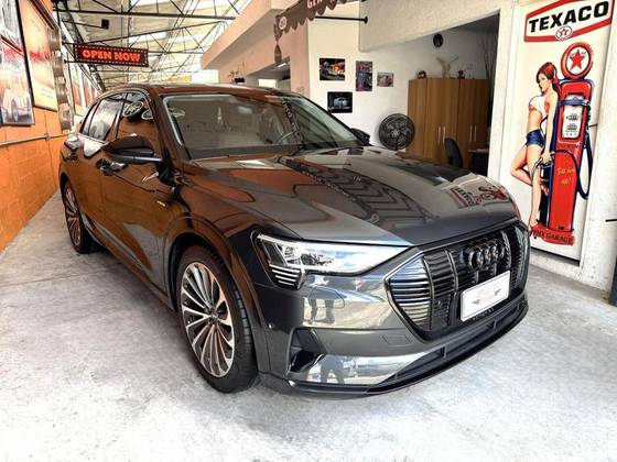 AUDI E-TRON ELÉTRICO PERFORMANCE QUATTRO